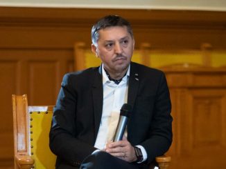 Daniel David vrea învățământ simultan în școlile din România. Daniela Vișoianu, expert: „Nu putem gândi un sistem în care se trece accelerat la urbanizare”