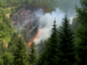 Flăcări Necruțătoare la Mărișel: Pompierii se Confruntă cu Un Incendiu Încăpățânat