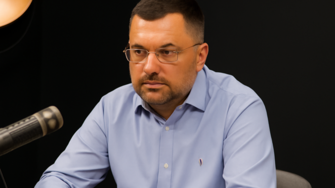 Titlu: "Revoluție în Legislația Urbanistică: Radu Moisin Detaliază Noile Măsuri Împotriva Construcțiilor Ilegale