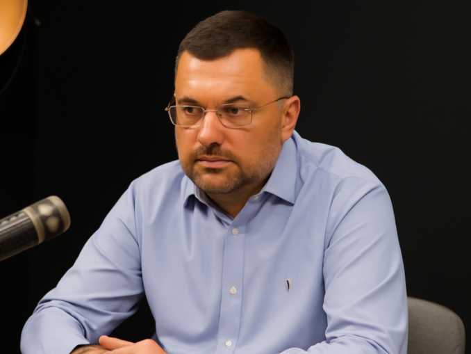 Titlu: „Revoluție în Legislația Urbanistică: Radu Moisin Detaliază Noile Măsuri Împotriva Construcțiilor Ilegale